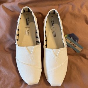 TOMS Slip On Shoes